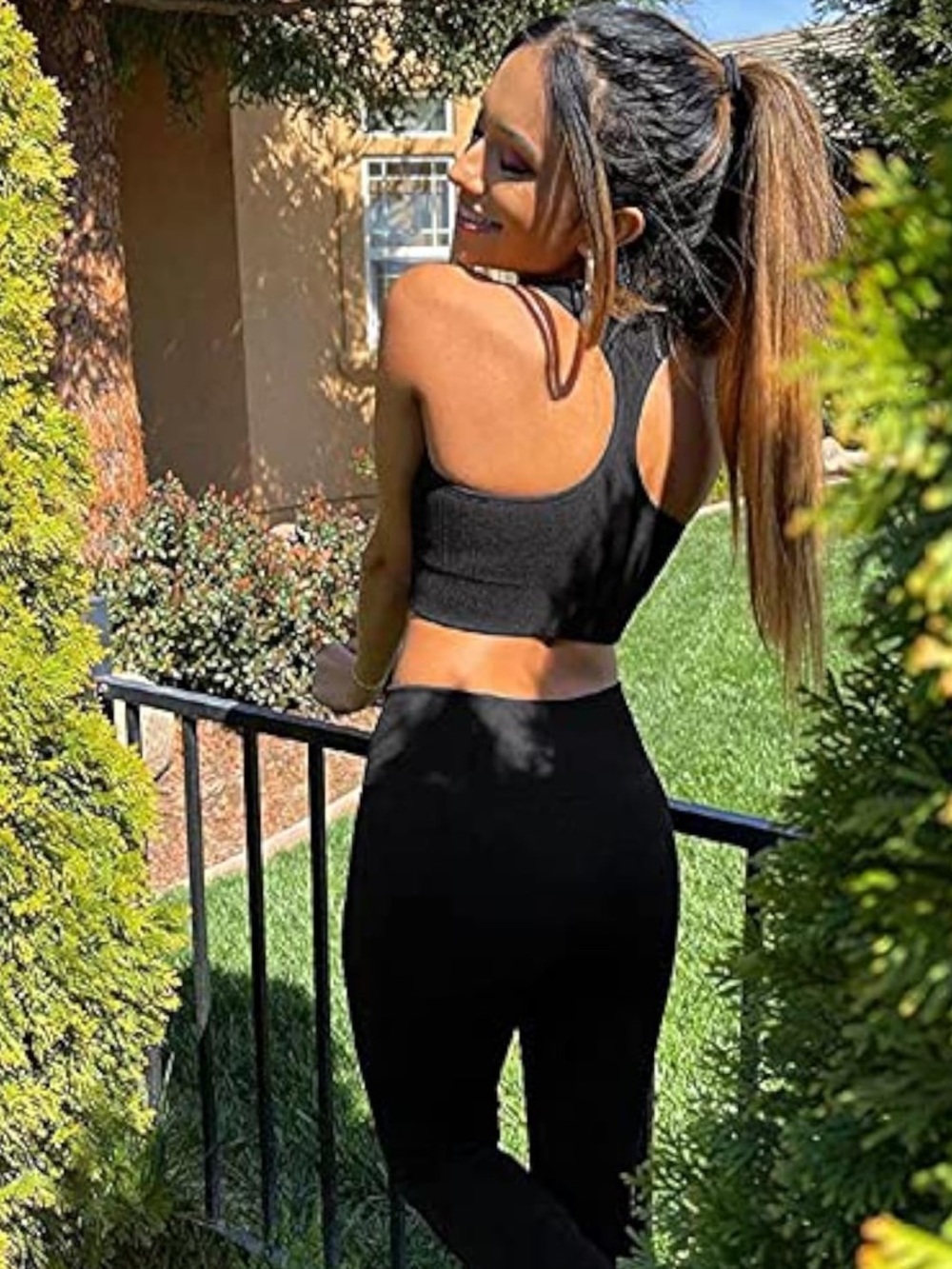 2 Matching Workout Sets [4 Pcs Lot] Leggings Sports Bras - Black / Gray - Large - Picture 8 of 8